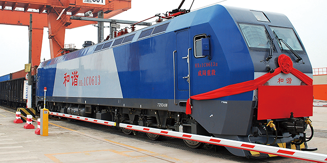 国際鉄道輸送 海上輸送、航空輸送、トラック輸送と組み合わせたシームレスな国際輸送一貫サービスを是非ご活用ください。